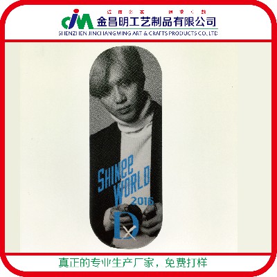 電視臺發(fā)光鐳射印刷徽章定制 韓國明星笑臉胸章定做 節(jié)日活動禮品